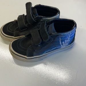 VANS KIDS VELCRO HIGH TOP SKATE SHOE